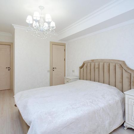 5A Beautiful Apartment In The Center Of The Capital Photo Original Erivan Exterior foto