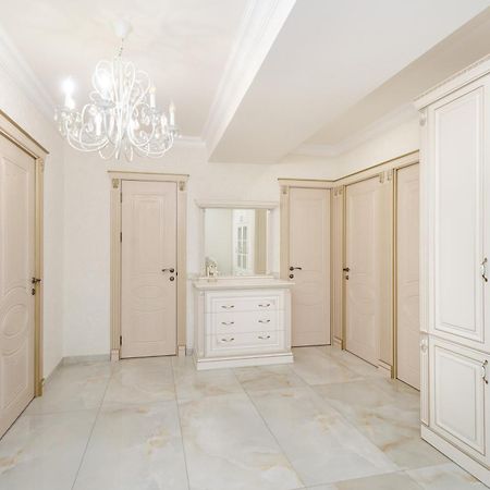 5A Beautiful Apartment In The Center Of The Capital Photo Original Erivan Exterior foto